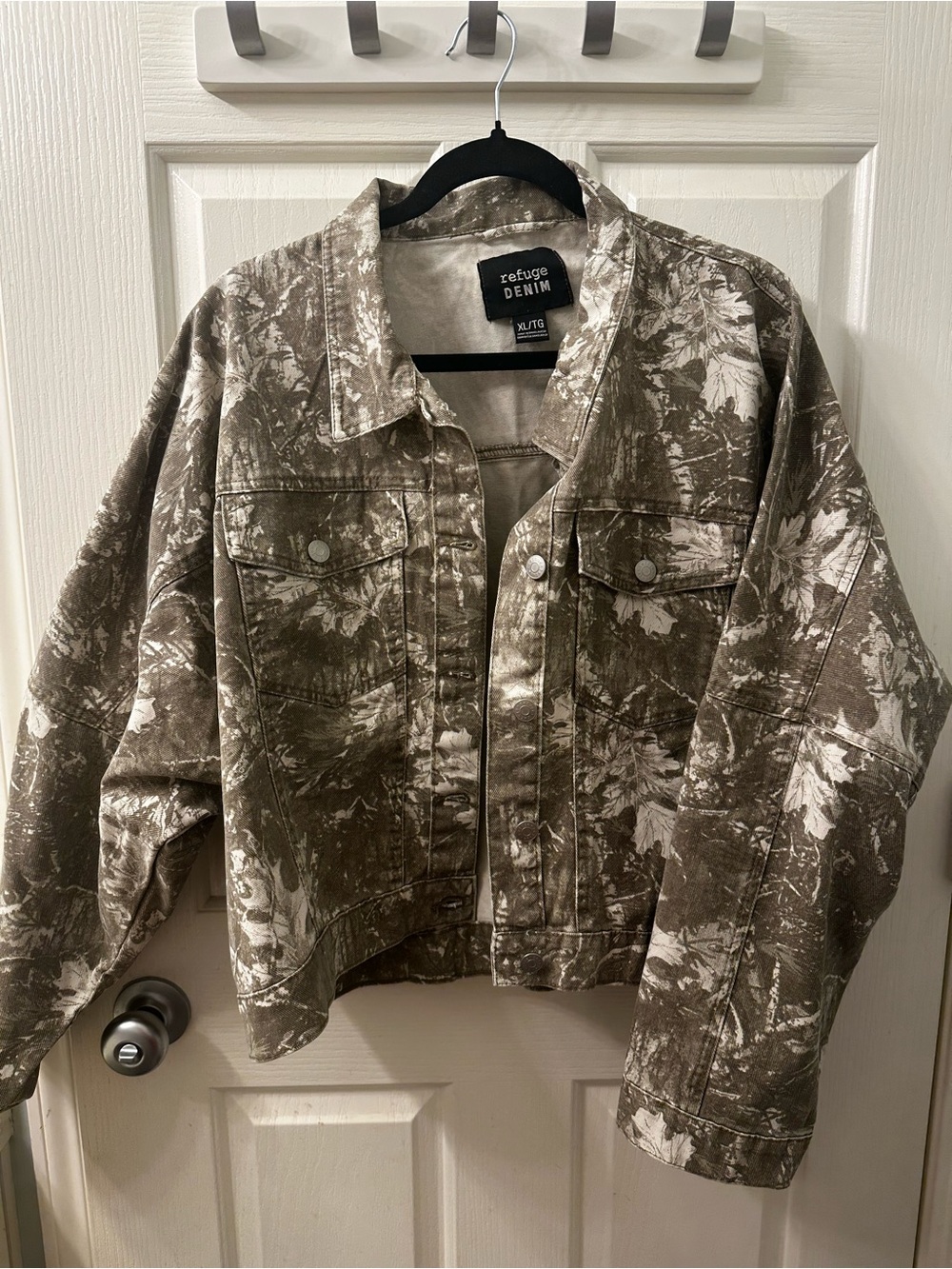 refuge Olive Green Printed Denim Jacket